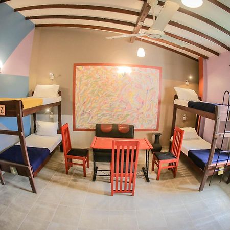 Funk Bunk - Mount View Lodge Канді Екстер'єр фото
